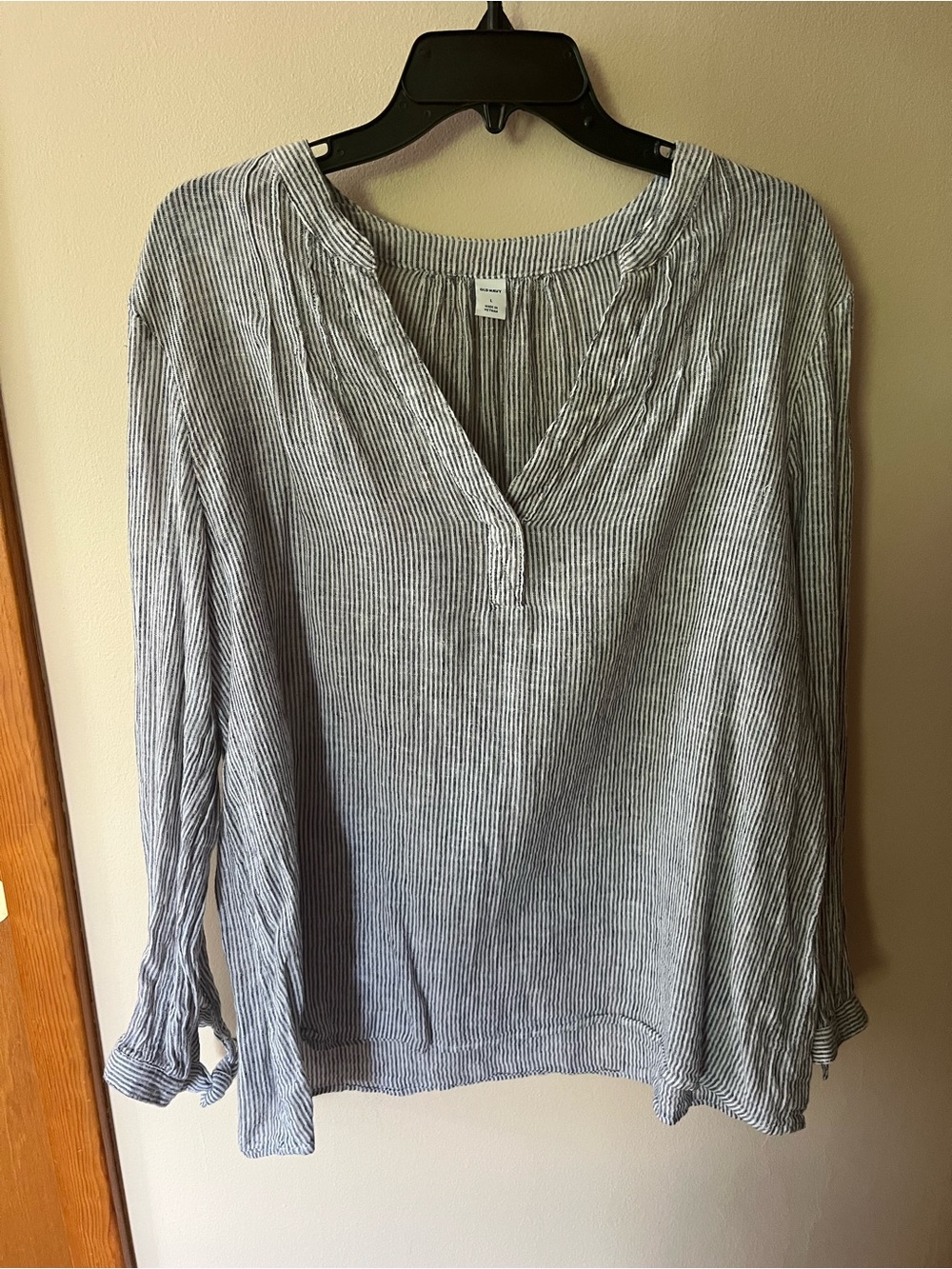 Old Navy Blue and White Striped V-Neck Long Sleeve Blouse